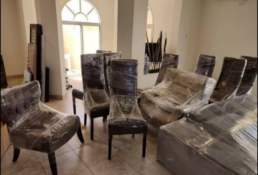 Moving furniture from house to ho - 3
