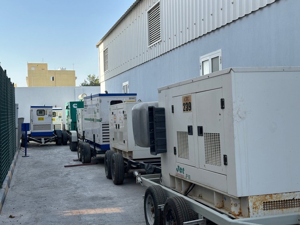 Rental Generator with a trolley - 2