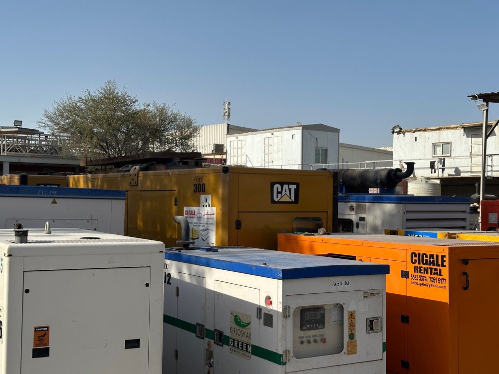 Rental Generator with a trolley - 3