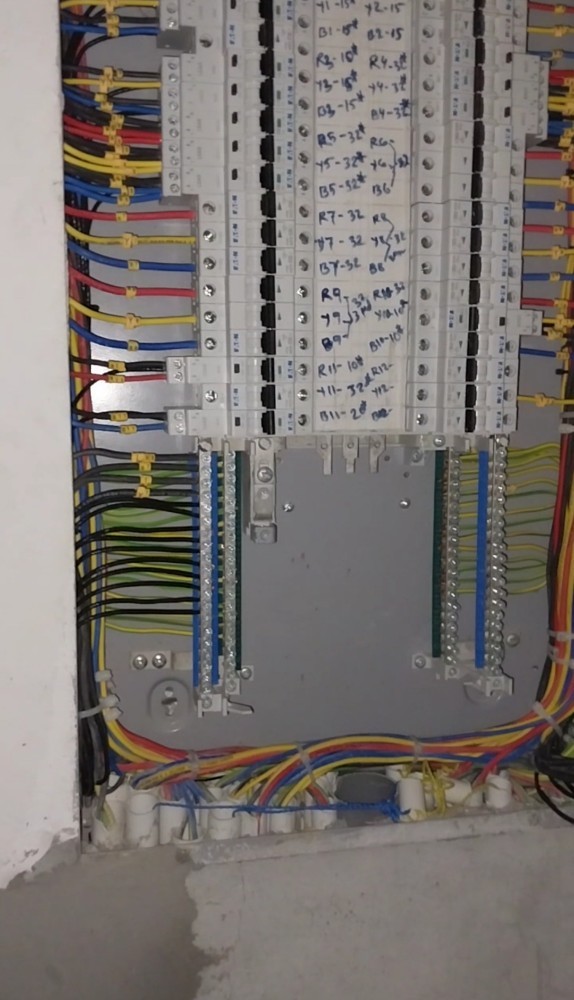electrician technician, - 3