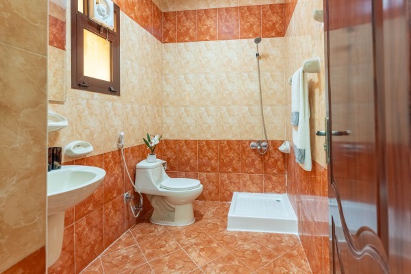Urban Chic 3 BHK FF in Mushereib - 12