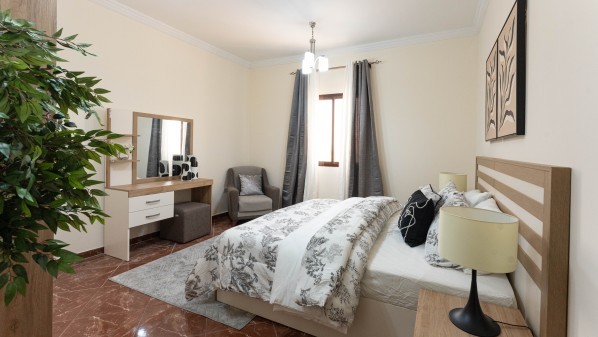 Stunning 4 BHK FF in Mushereib - 4