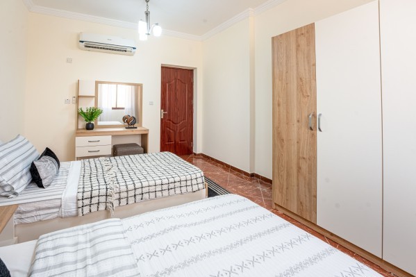 Stunning 4 BHK FF in Mushereib - 14