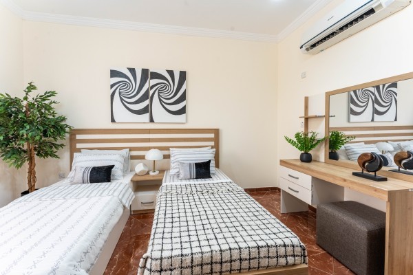 Stunning 4 BHK FF in Mushereib - 13