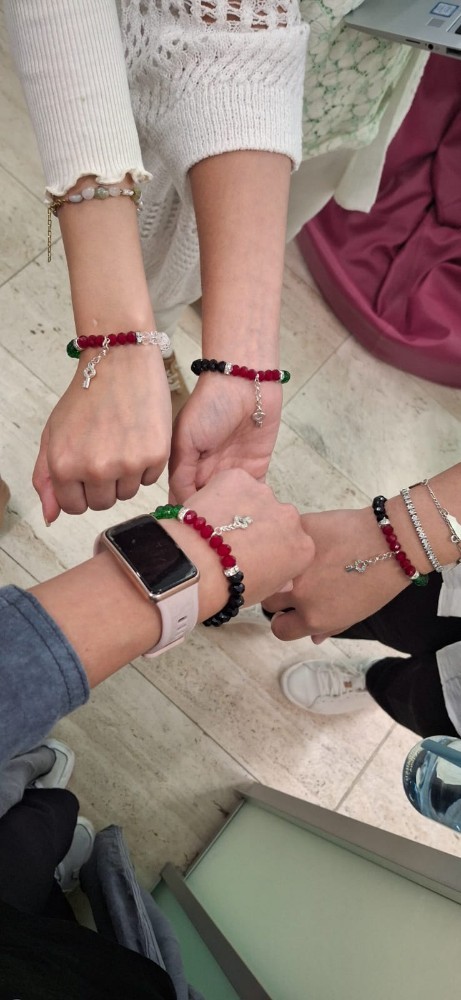 A bracelet - 4