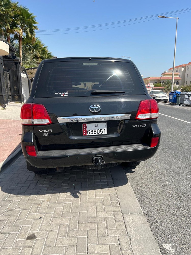 Land Cruiser 2011 v8 5.7 - 2