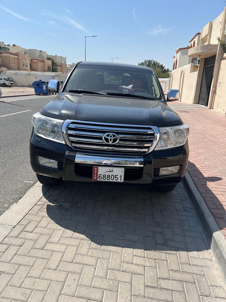 Land Cruiser 2011 v8 5.7 - 1