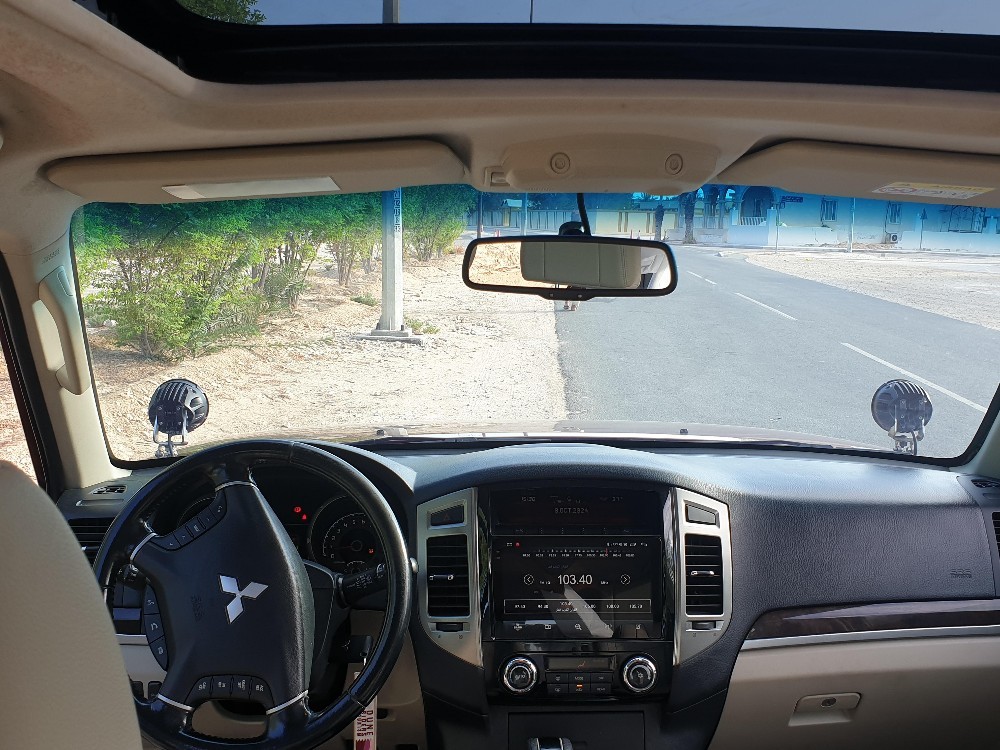 Pajero , Model 2018 - 12