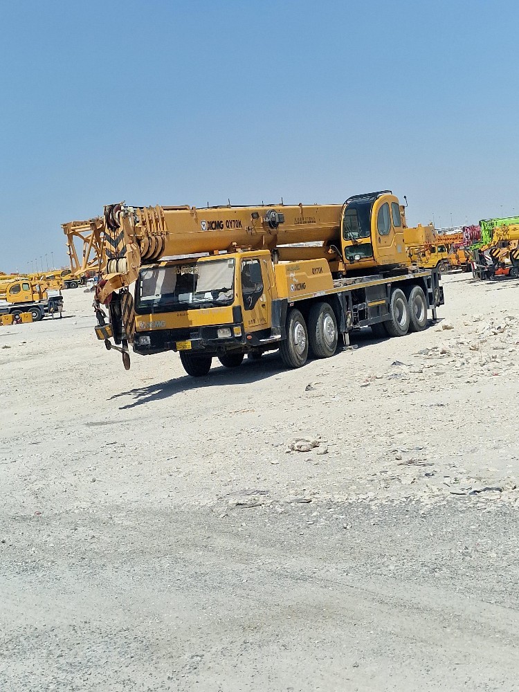 Cranes for rent 31664905 - 2