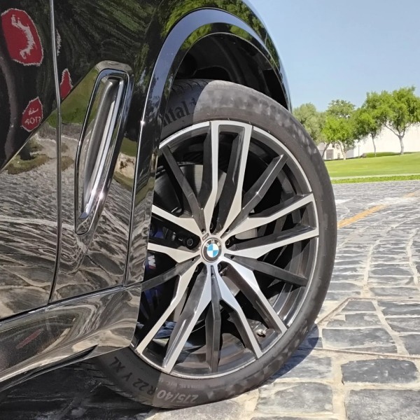 BMW X5 M50i - 2