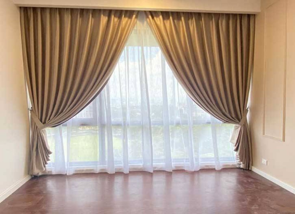curtain - 7