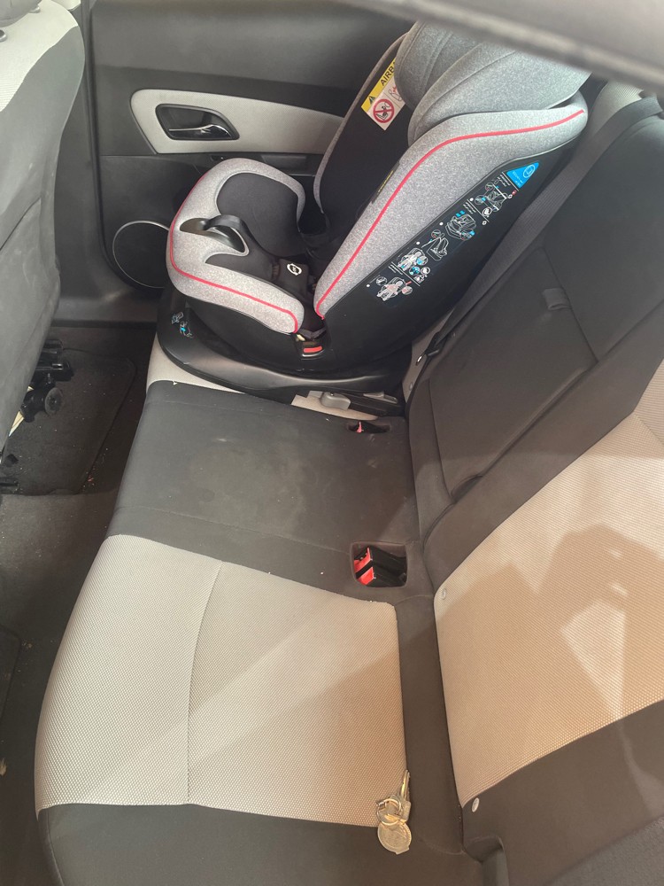 Chevrolet Cruz - 11