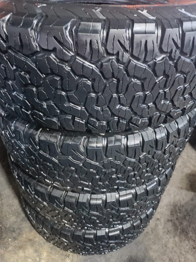 37/12x50 R18”Bfgoodrich tyre - 4