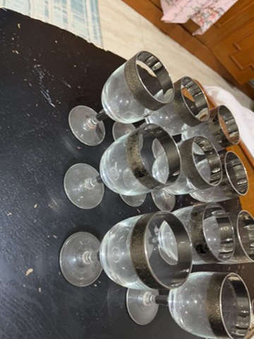 Cups  - 4