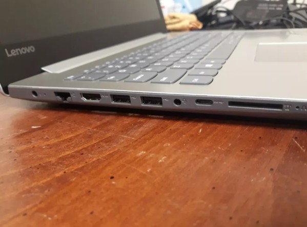 Lenovo Ideapad 320-15IKB Top End - 3