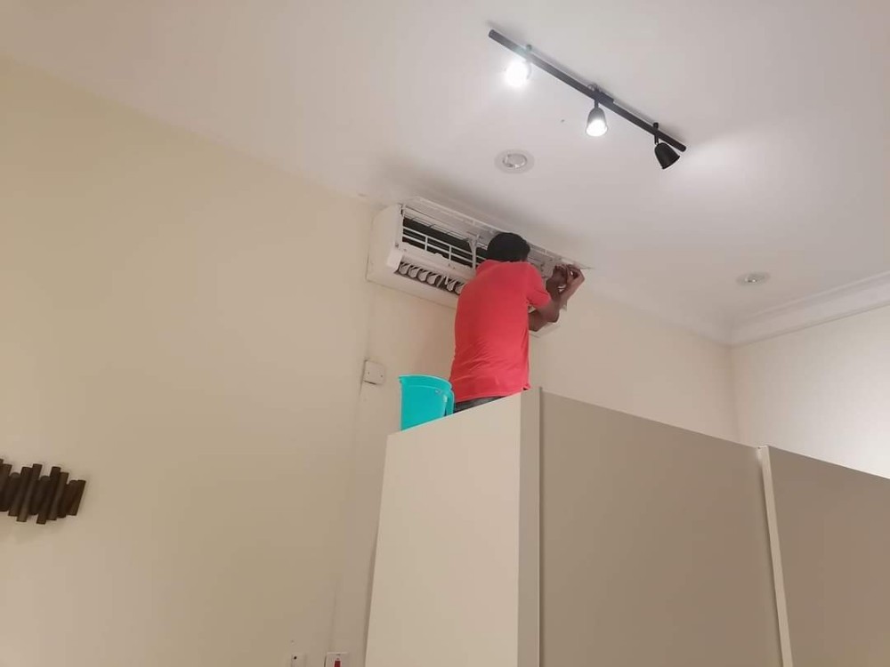 new used Ac for sale same new - 9