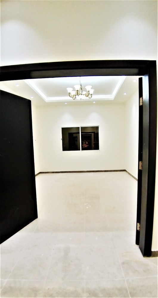 للبيع عماره ( سعر مميز) 3.650.000 - 6