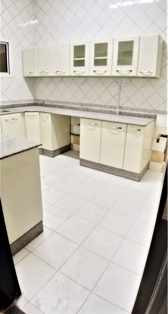للبيع عماره ( سعر مميز) 3.650.000 - 7