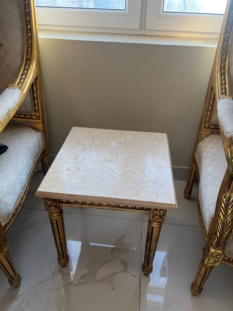demyaty sitting chairs good cond - 5