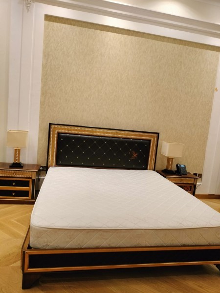 King Bedroom - 5