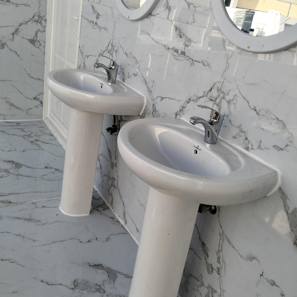 toilet karvan sale 77505390 - 3