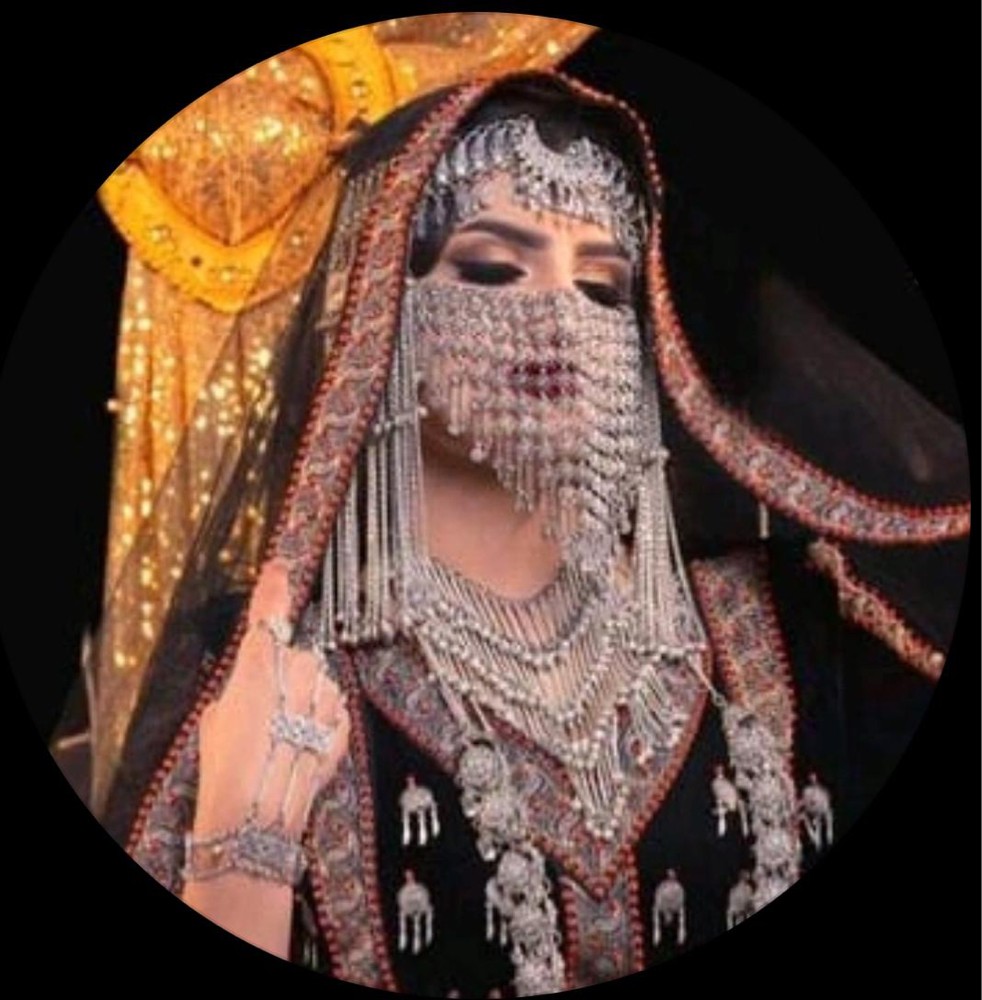 طقم إكسسوارات تراثي يمني مطلي فضة - 1