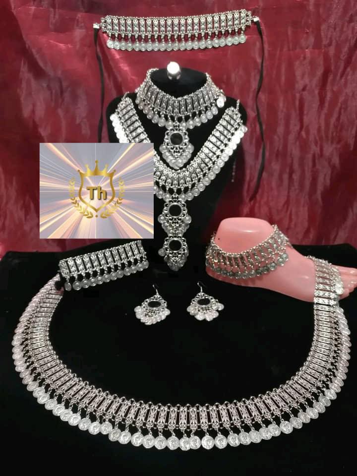 طقم إكسسوارات تراثي يمني مطلي فضة - 3