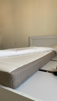 Single bed+ mattress+ hydraulic - 1