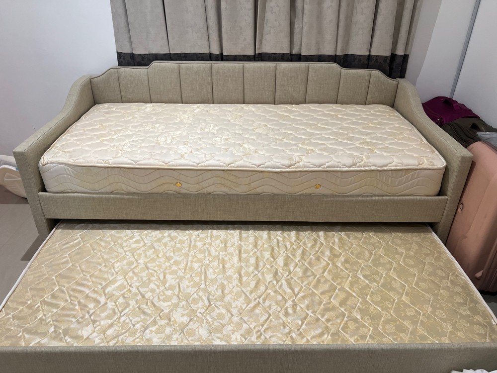 single sofa bed of two beds - 3