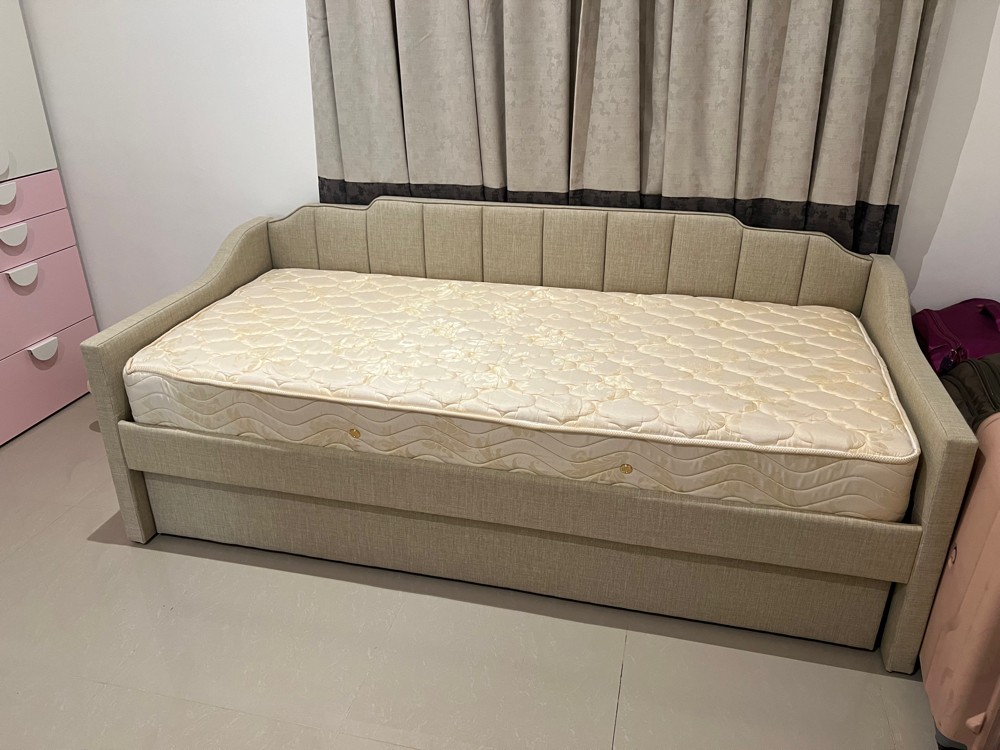 single sofa bed of two beds - 1