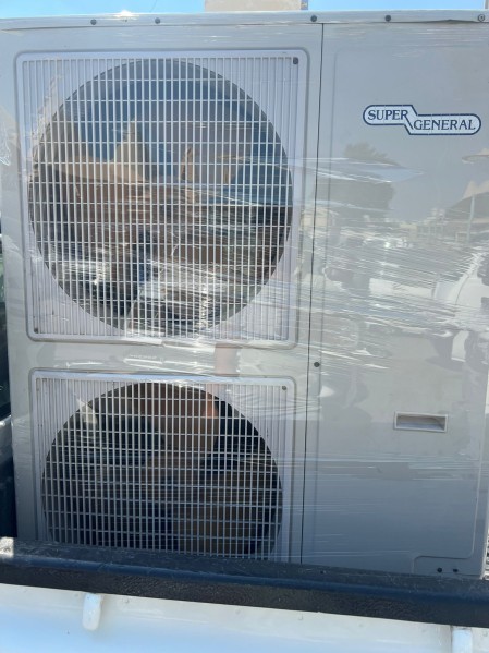 Stand A/C - like new 3/4/5 Ton - 5