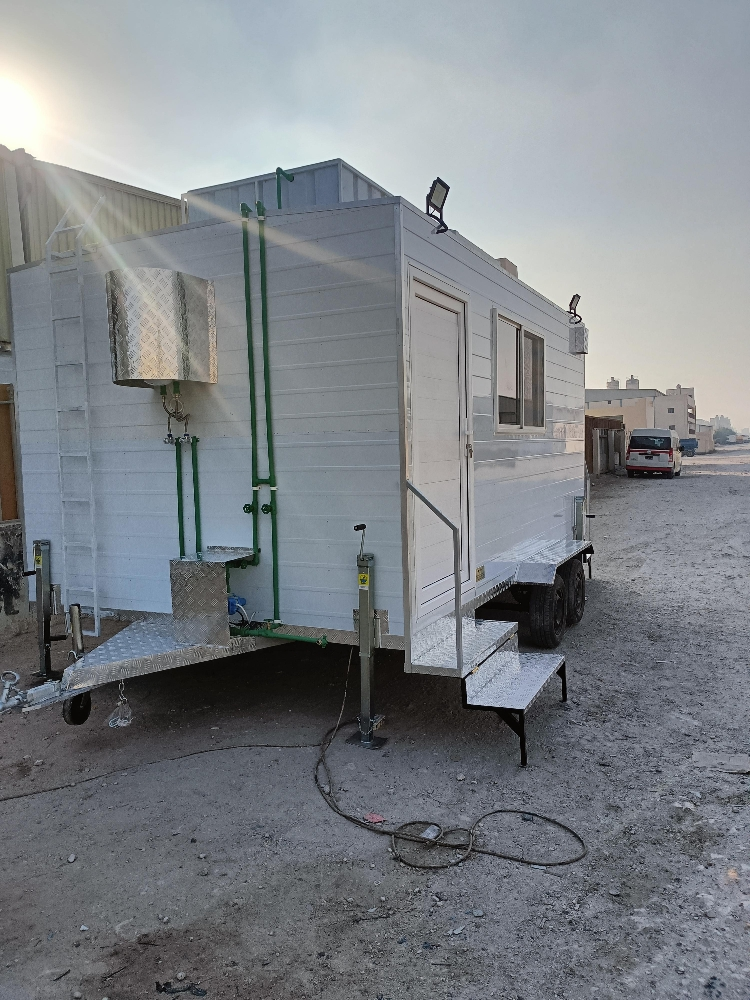مطبخ مع حمام مع طير - 1