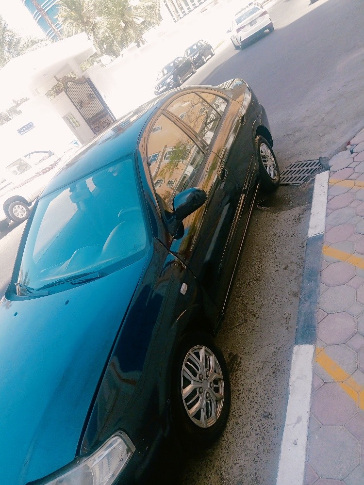Nissan sunny - 4