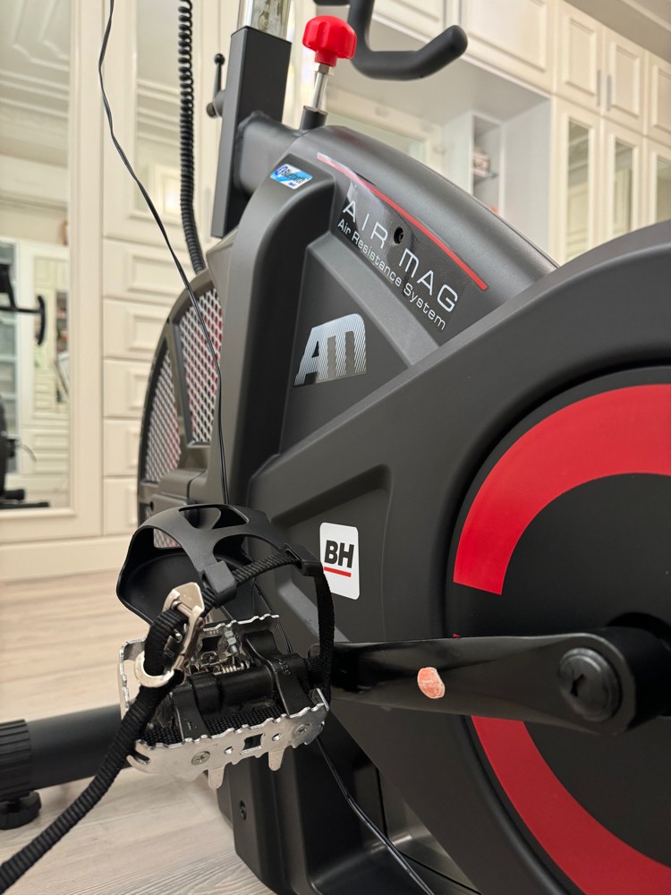 BH Fitness BH i AirMag Cycle   - 4