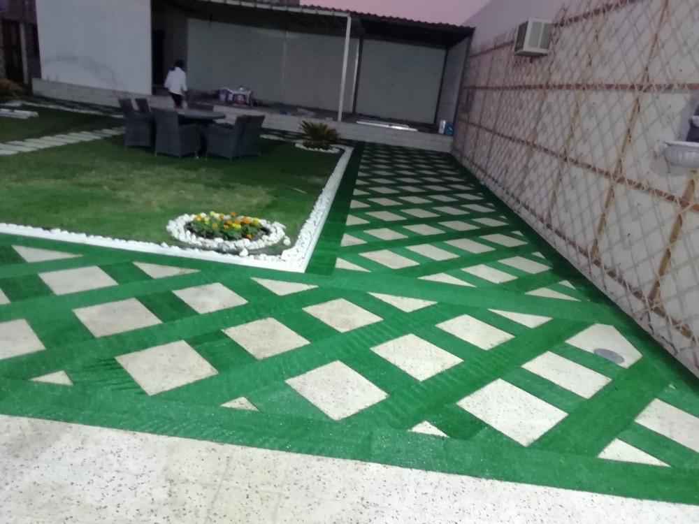 grass carpet in qatar  - 3