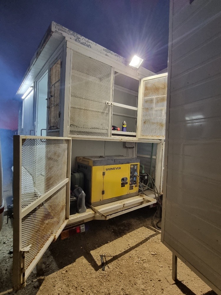 Fully equipped Cabin for sale - 9