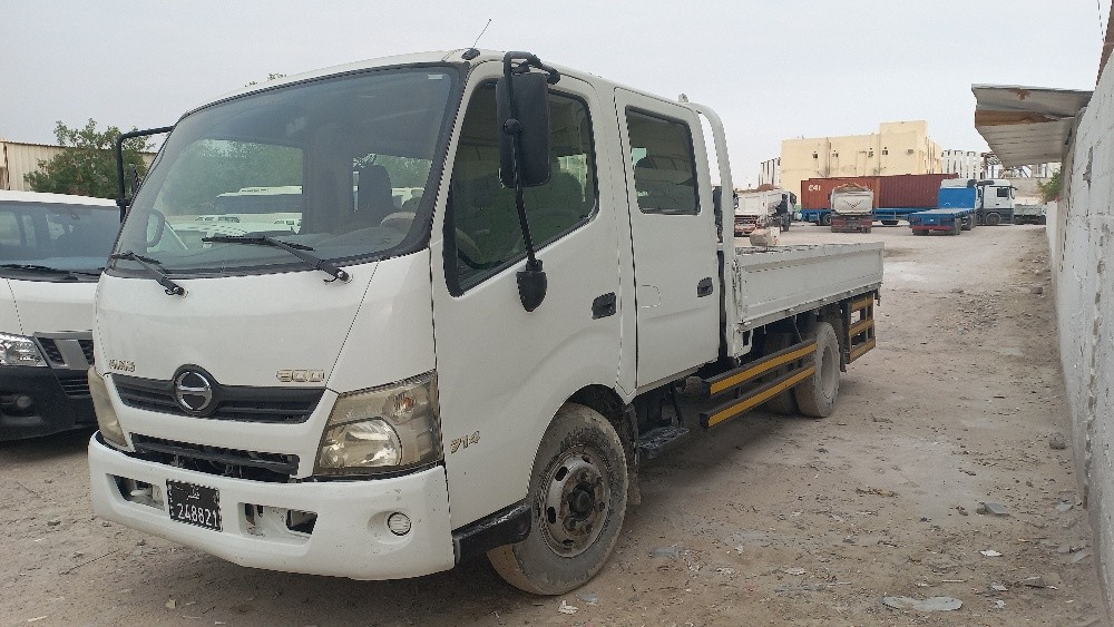 4.5 ton Hino pickup double cabin - 1