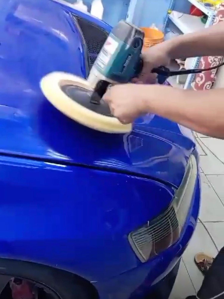 55596446car polish - 1