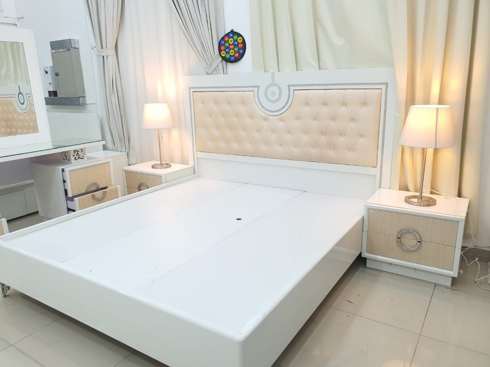 bed sheet for sell without mattre - 1