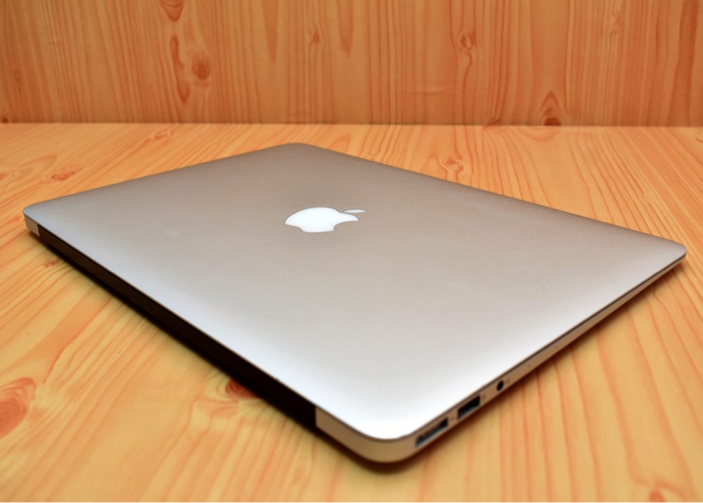 MacBook Air 13imch - 4