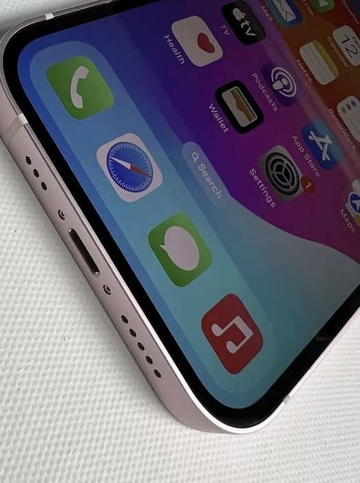iPhone 13min - 4