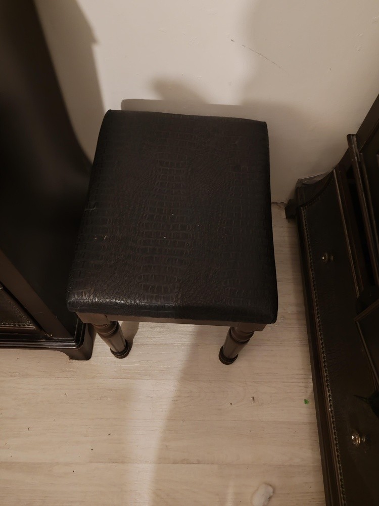 full bedroom set urgent - 3
