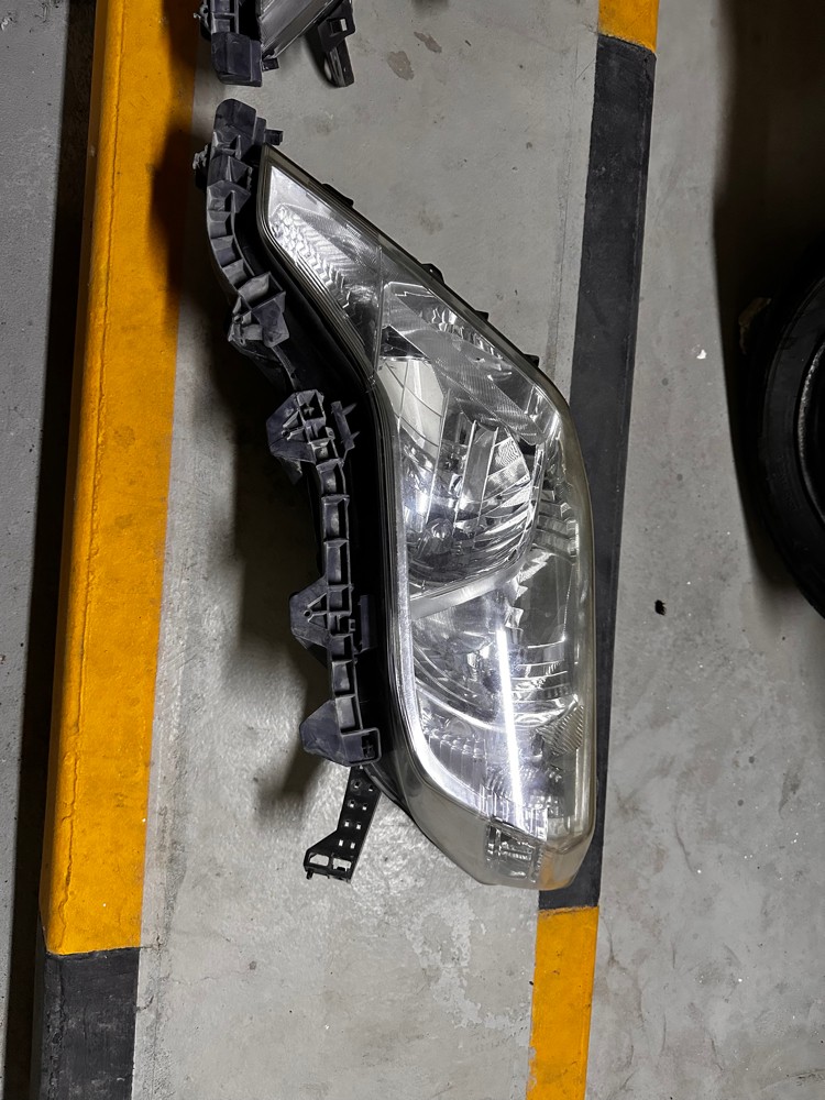 prado headlights - 1