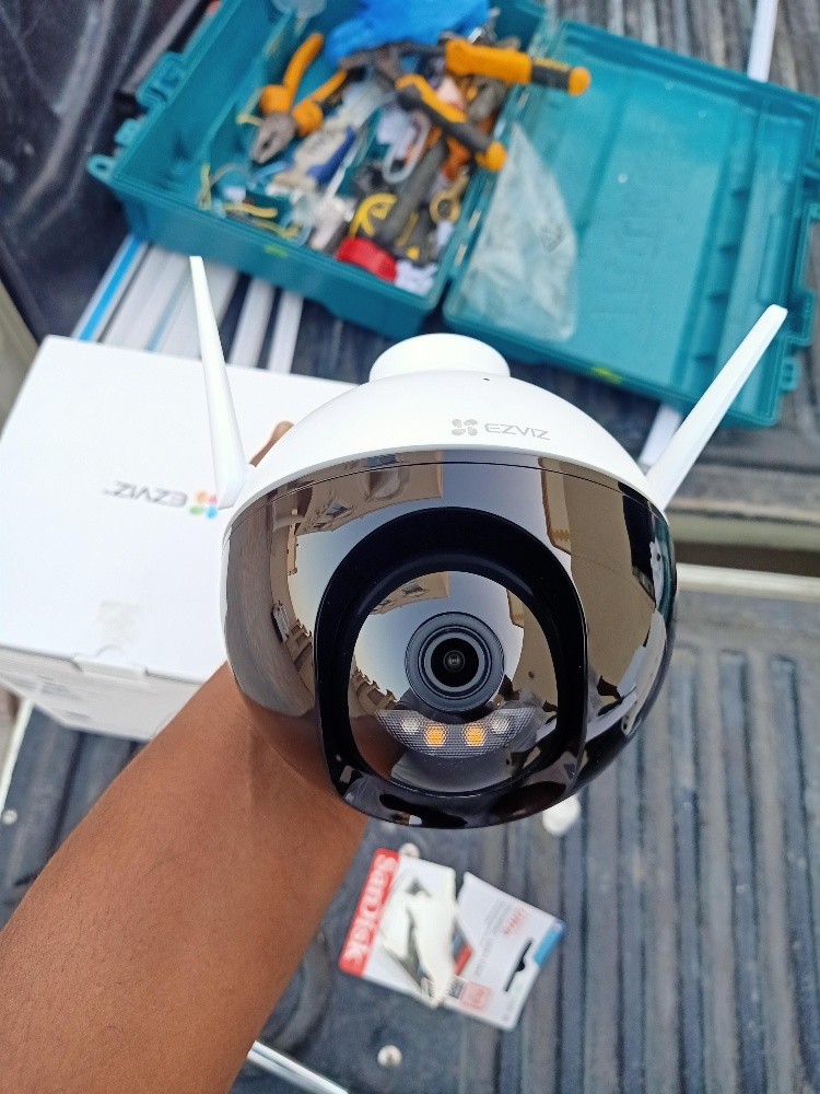 Outdoor Car Parking Camera. Wi-Fi - 2