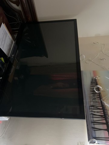 LG 42PJ350R perfect condition  - 1