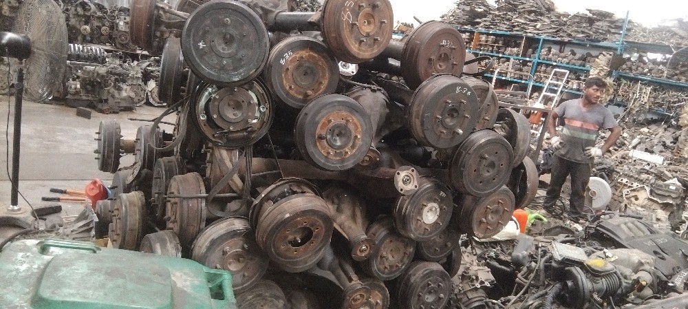 Nissan Urvan diferencer - 1