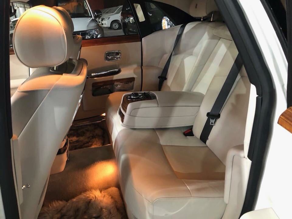 Rolls Royce Ghost - 5