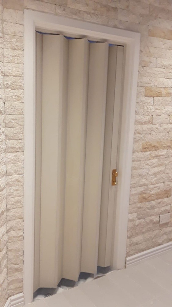 Sliding door - 1
