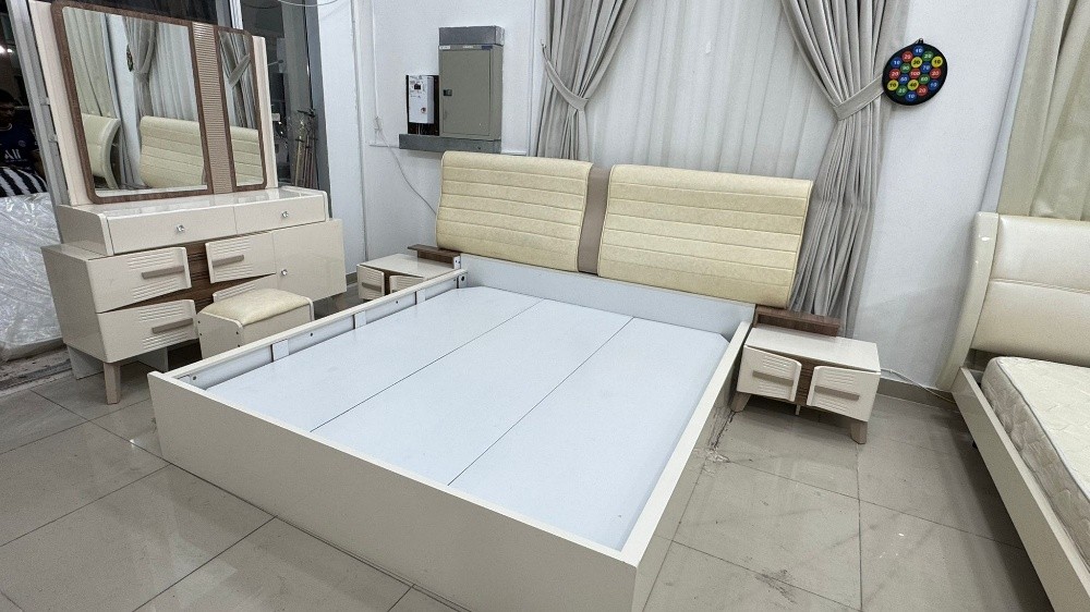 King size bed set for sale.I - 7