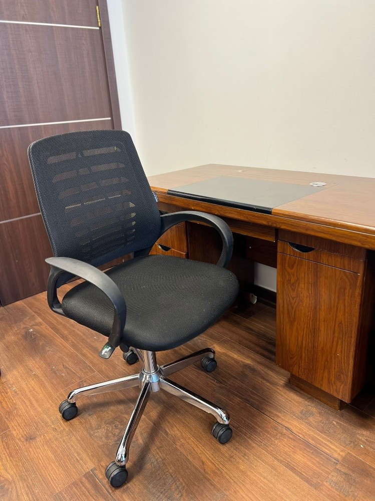 used furniture buying scaling - 8